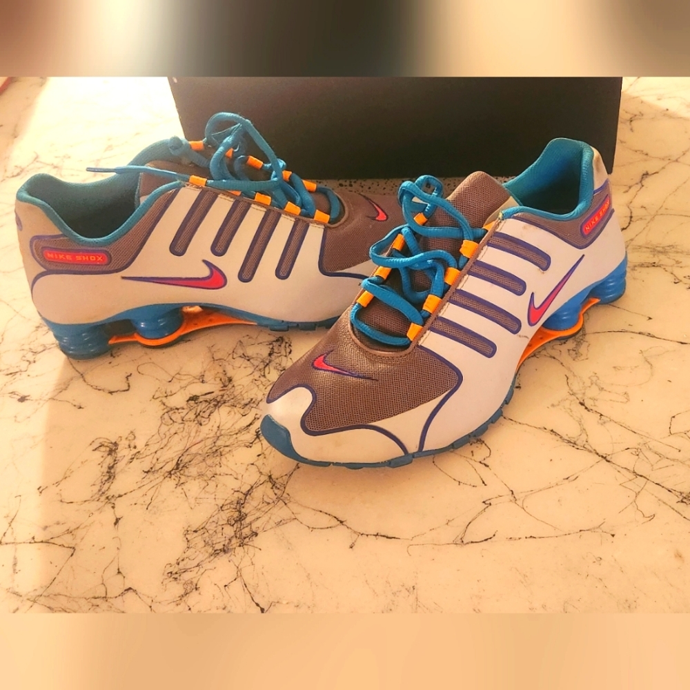 Nike shox